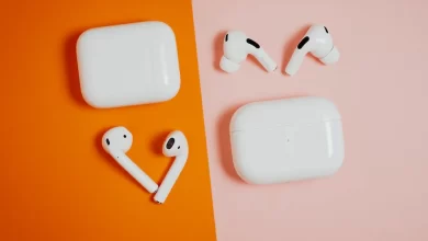 آبل تعتزم إطلاق سماعات AirPods بكاميرات في 2026