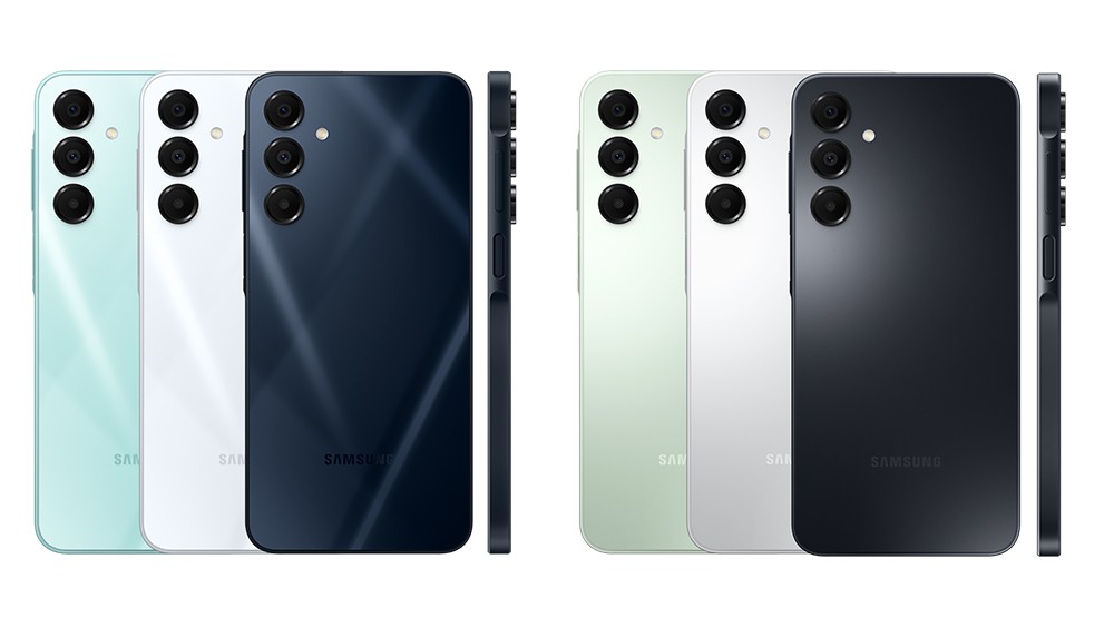 هاتف جالاكسي A16 4G على اليمين وإصدار 5G على اليسار