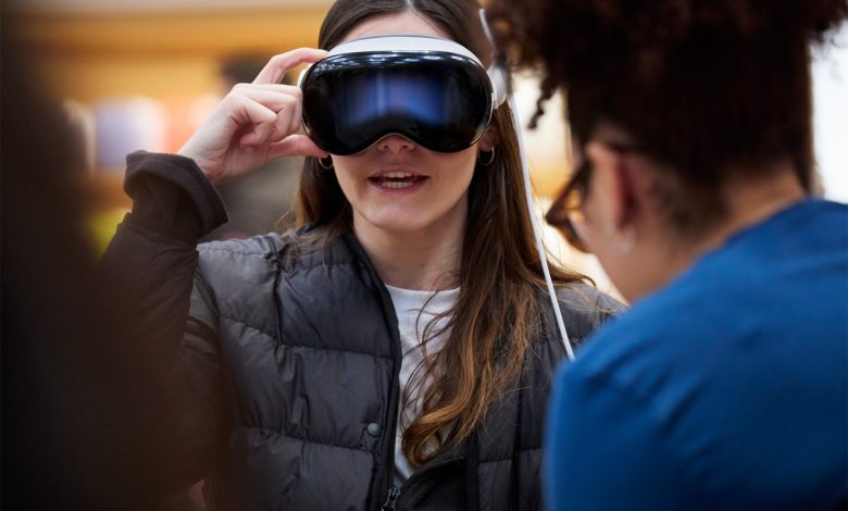 ميزات Apple Intelligence ونظارة آبل