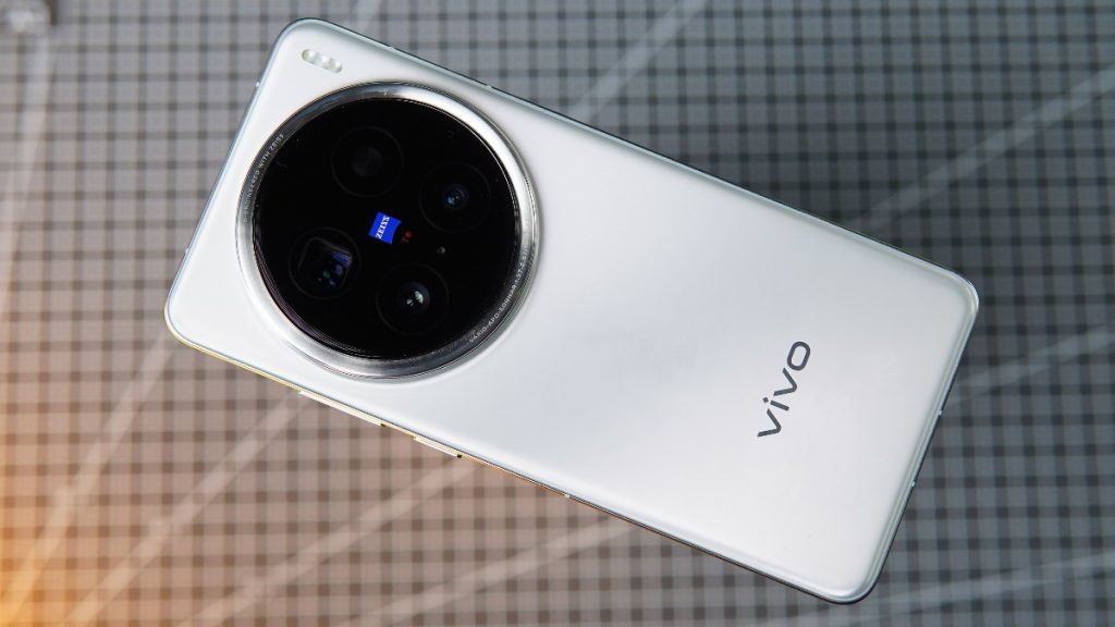 هاتفي vivo X300 و X300 Pro